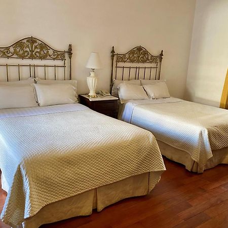 Parador Santa Maria La Real Sucre Exterior photo